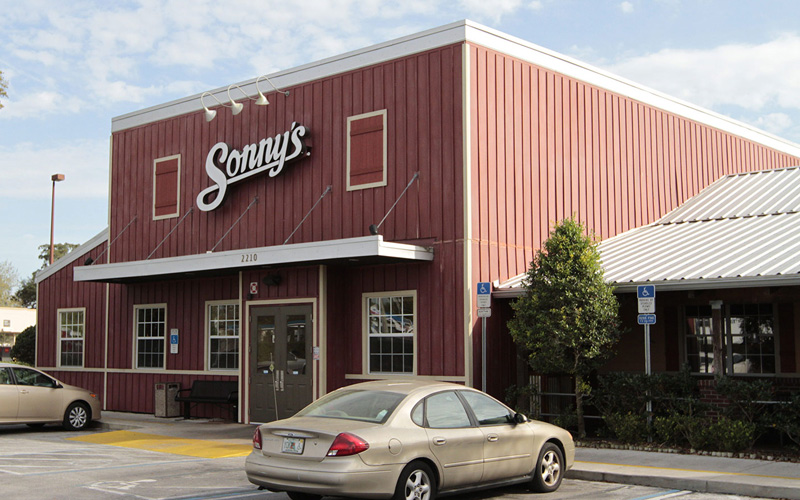 Older Sonny's restaurant exterior